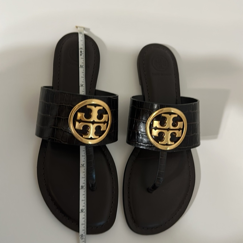 Authentic BENTON BAND FLAT SANDAL
CROCO EMBOSS - Picture 7 of 9